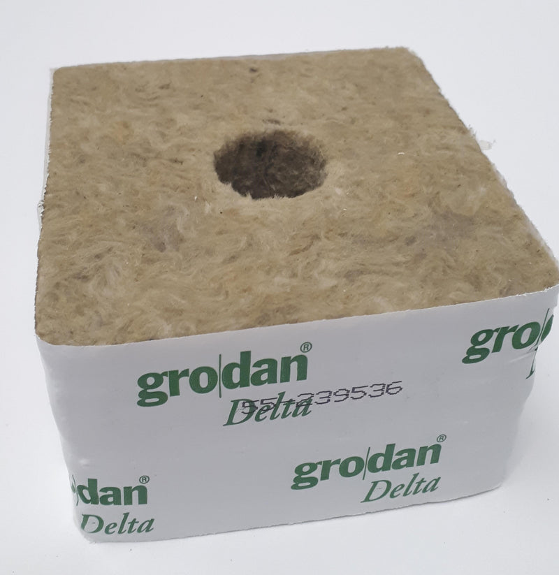 Grodan Delta 4 inch small hole - FULL BOX (216 blocks)